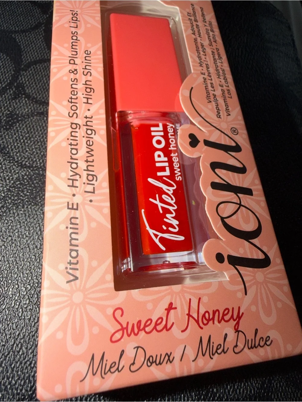 Viral Tinted Lip plumping Oil with vitamins - Sweet Honey (Peach-Coral)